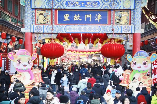 舞龙、高跷、竹马会、杠箱……春节的古文化街,可太好玩了!