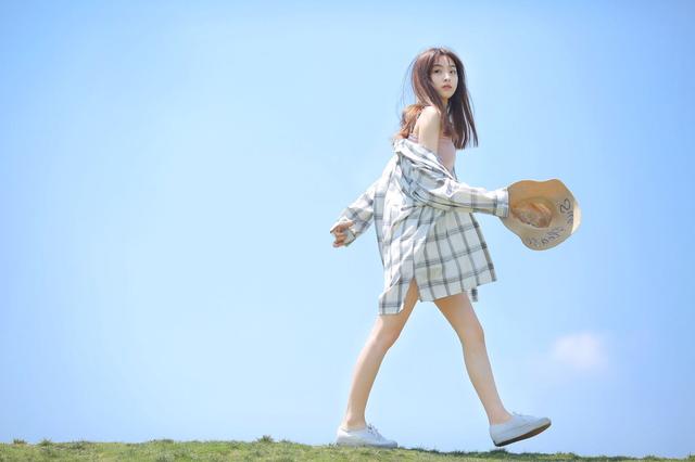 摄影技巧：从构图角度再到姿势，手把手教你拍出美女人像照