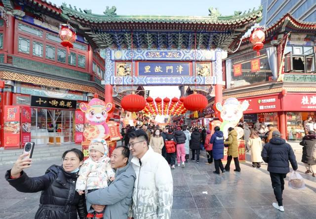 舞龙、高跷、竹马会、杠箱……春节的古文化街,可太好玩了!