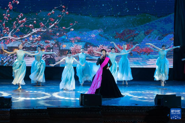 通讯丨传递祖国关怀 共庆佳节团圆——“亲情中华·四海同春”慰侨演出走进尼泊尔