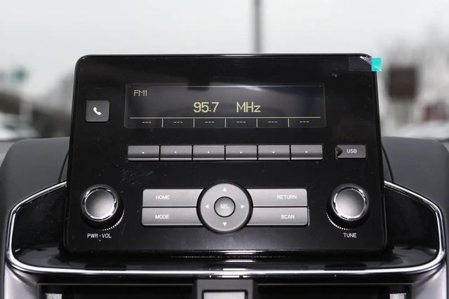 称职的家用代步车，油耗低至4.9L，售价8.78万元，丰田YARiS L致享