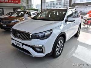 大起亚汽车(7座合资SUV，价格实惠大，20T增压机+自动挡，实拍起亚KX7)