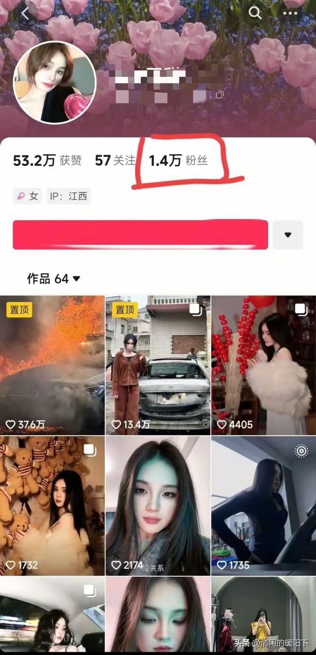 江西九江,祠堂前奔驰车被烧!车主淡定比耶拍照,一日涨粉超六千