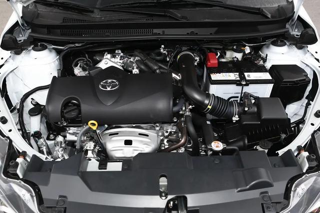 称职的家用代步车，油耗低至4.9L，售价8.78万元，丰田YARiS L致享