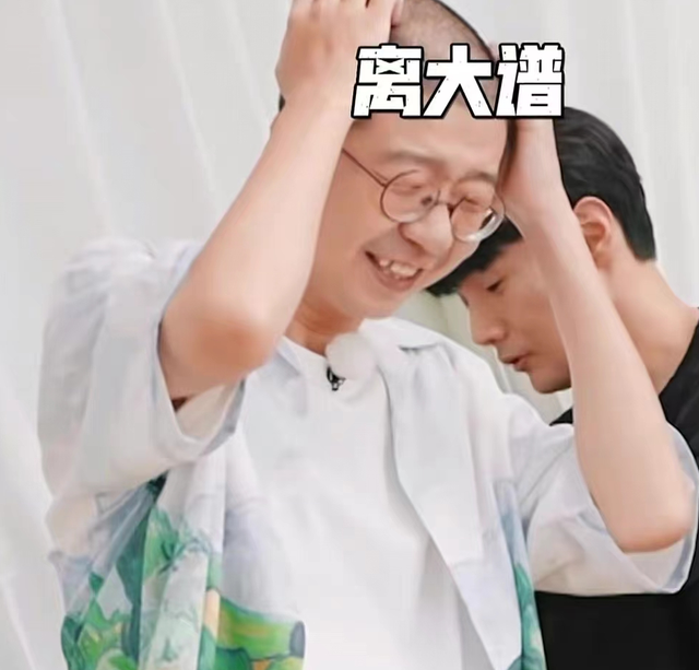 周杰伦近照瘦了!与梅西、权志龙等大咖合影曝光,天王气场不输