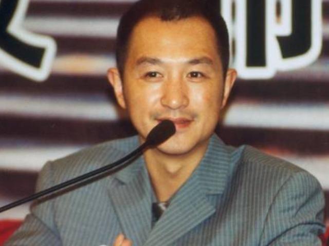 歌手高枫：刚爆红就在北京悲情离世，他父母20年的坚持让人泪目