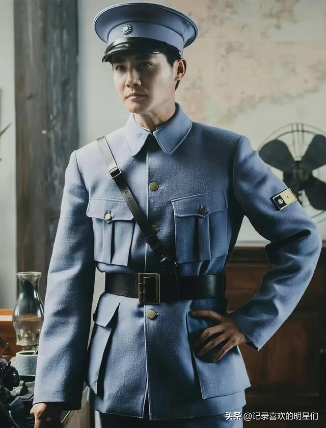 今天来说说宝藏男孩:郑业成,阳光帅气十足大男孩!