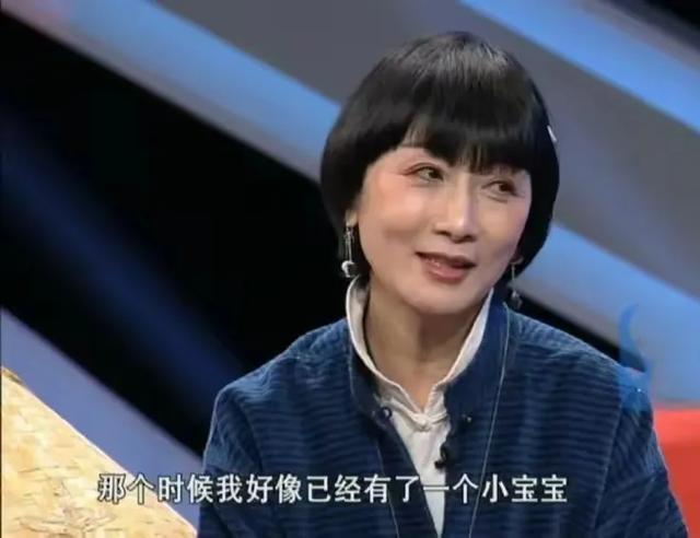 侯长荣：娶小5岁的陈剑月，妻子在剧组意外怀孕，现如今怎么样了