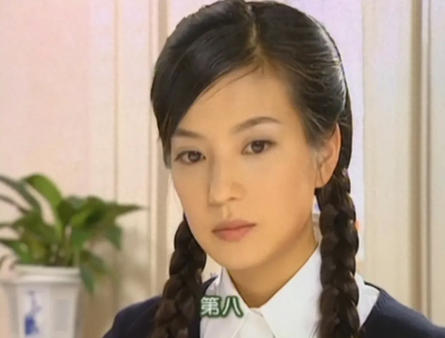 《情深深雨蒙蒙》依萍逆袭成大上海顶流,才知她根本不是穷养女