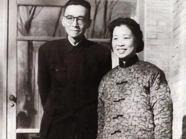 梁思成后妻林洙嘲讽：林徽因不是好太太，她的死对梁思成是解脱