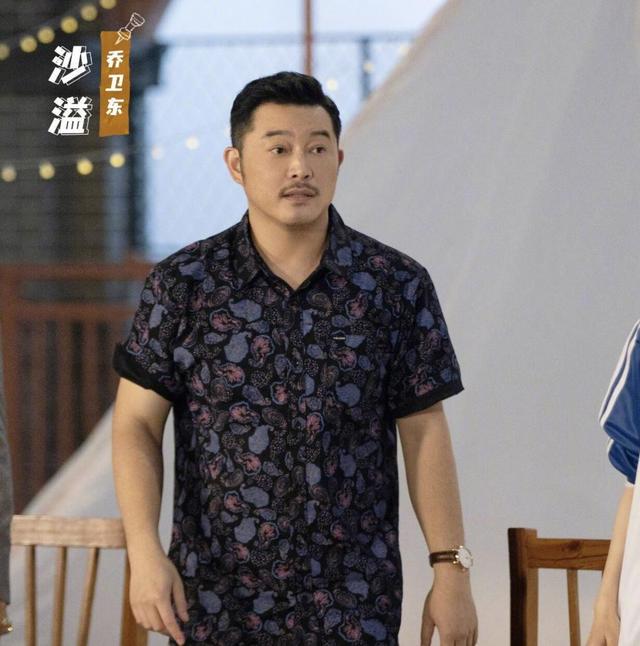 沙溢卡点为胡可庆生,当众表白好甜蜜,连续10年发文从未缺席