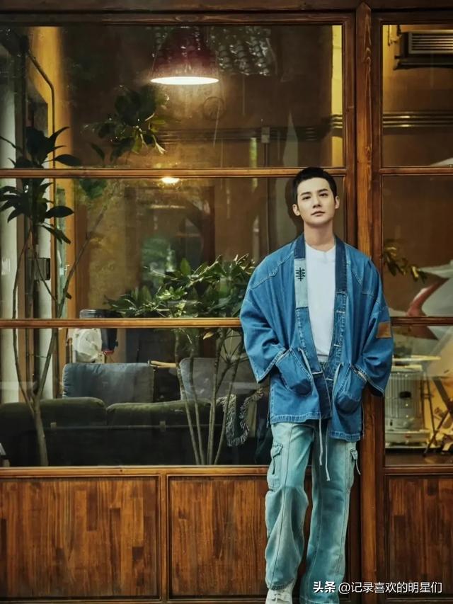 今天来说说宝藏男孩:郑业成,阳光帅气十足大男孩!