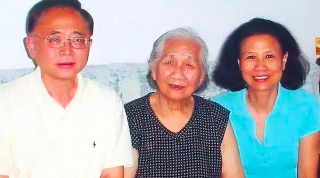 学而思新任总裁彭壮壮:江姐亲孙子,在美国长大,是普林斯顿博士