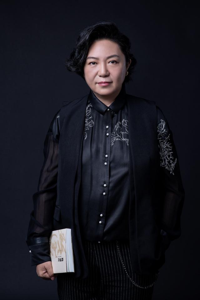 《故事里的中国》打破电视与话剧壁垒,戏剧总导演田沁鑫揭秘幕后