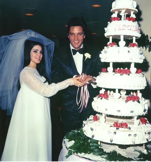 猫王:睡过3000个女人,妻子生下女儿就失宠,38岁离婚,42岁猝死