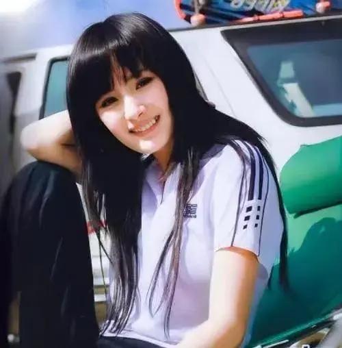 杨幂和赵丽颖,十四年的“明争暗斗”,如今终于已见分晓
