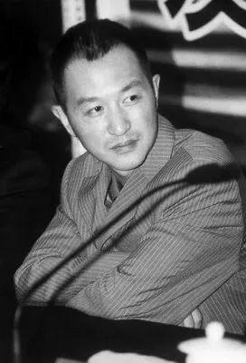 歌手高枫：刚爆红就在北京悲情离世，他父母20年的坚持让人泪目