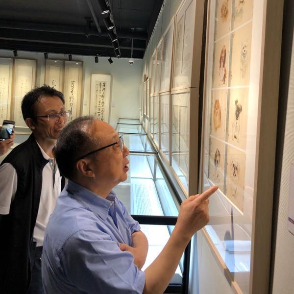 现场|谢稚柳陈佩秋文献展:大千曾赠牛耳笔,二人合作八犬图