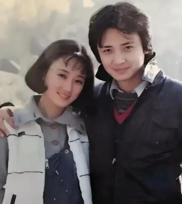 侯长荣：娶小5岁的陈剑月，妻子在剧组意外怀孕，现如今怎么样了