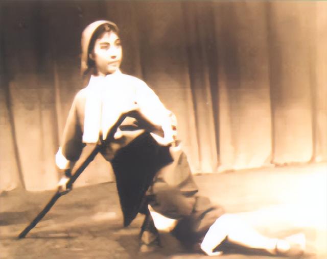 京剧武生李光:娶“校花”为妻,生死相依的婚姻催人泪下