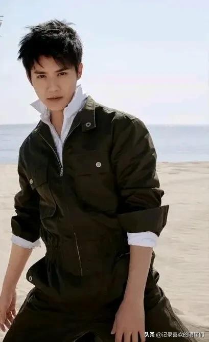 今天来说说宝藏男孩:郑业成,阳光帅气十足大男孩!