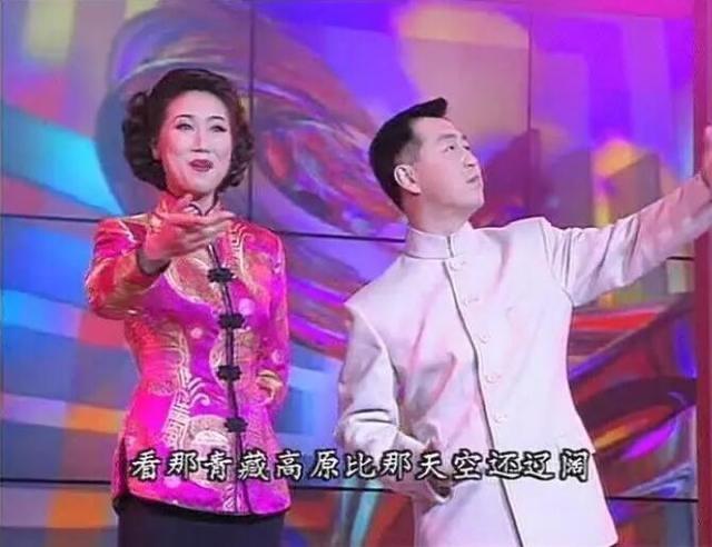 歌手高枫：刚爆红就在北京悲情离世，他父母20年的坚持让人泪目