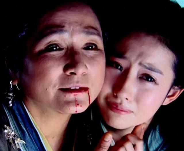 郑佩佩胡歌刘亦菲《仙剑奇侠传》旧照曝光,世间再无姥姥疼灵儿了
