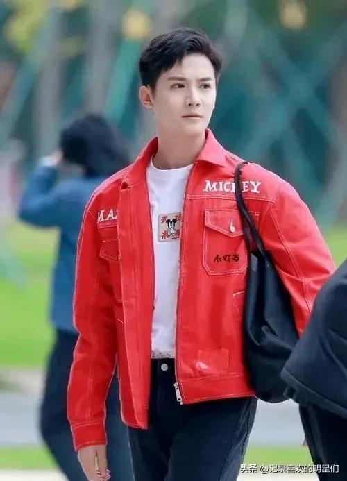 今天来说说宝藏男孩:郑业成,阳光帅气十足大男孩!