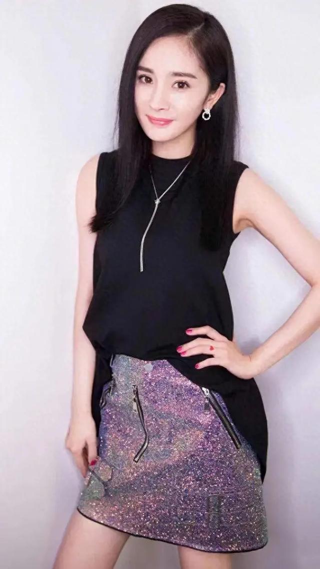 杨幂和赵丽颖,十四年的“明争暗斗”,如今终于已见分晓