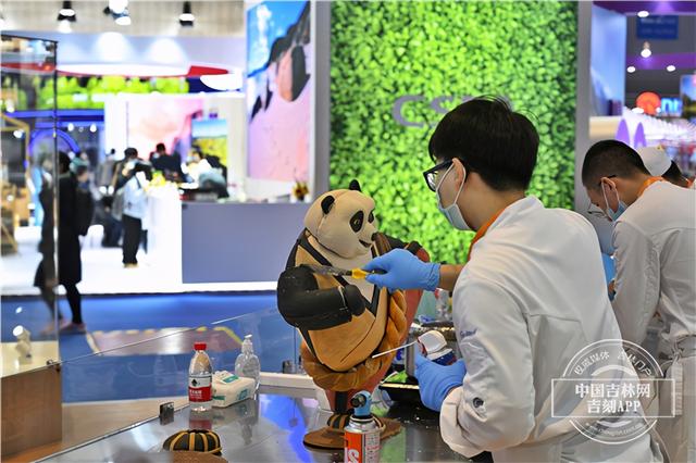 特别报道丨进博会亮点大集合 这些展品“贼拉”吸睛