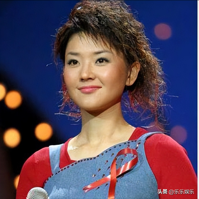 主持人方琼：嫁大8岁副台长，为闪婚大丈夫生儿子，活成人生赢家