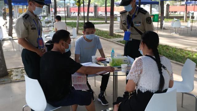 朝气小“火”正在加入“东风快递员”行列!暖暖入学季你爱了吗?