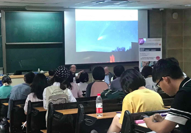 “大历史”创始人大卫·克里斯蒂安：人文与科学的分裂对人类的智识是十分危险的