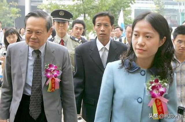 18年后,再看翁帆的生活,才明白嫁大54岁杨振林是多么幸福