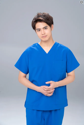 片寄凉太出演日剧《请不要在病房里念佛》首次饰演实习医生