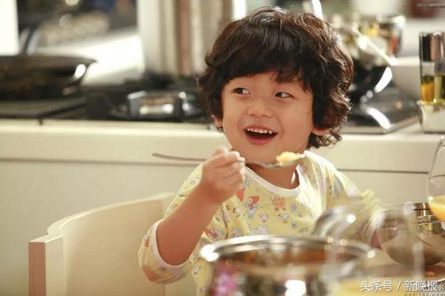 你经常用的表情包弟弟已经长大了!日子过得好快啊