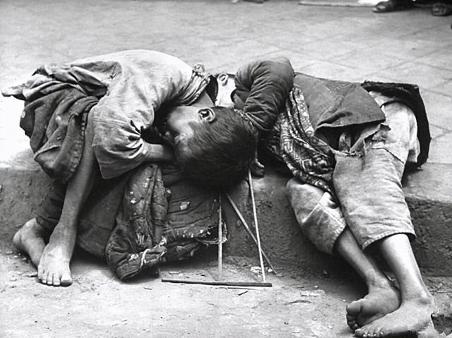 一位抗美援朝的女兵：住30平小屋，穿15元破鞋，却一次捐款1000万