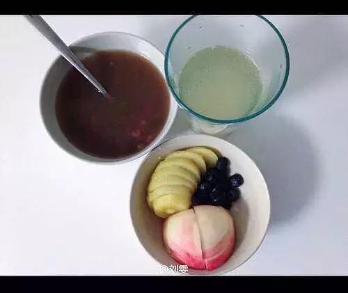 钟汉良晒三餐食谱，怪不得又瘦又高，我现在相信他肚腩是被P的！