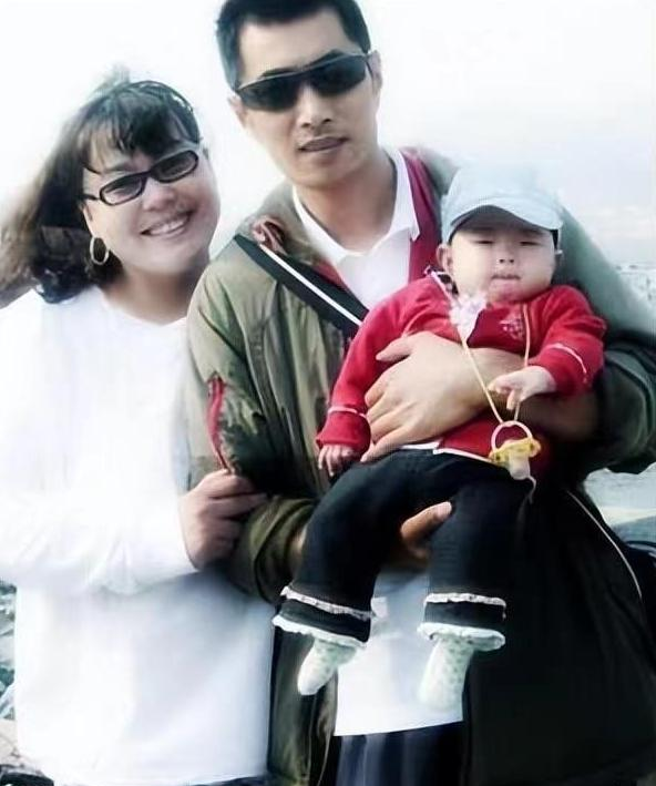 李菁菁现状：住北京宋庄别墅与父母一起生活，乳腺癌4年变瘦复出