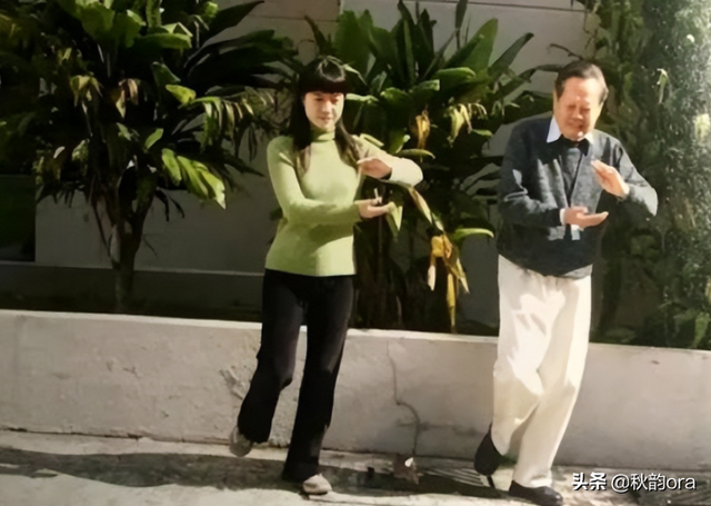 18年后,再看翁帆的生活,才明白嫁大54岁杨振林是多么幸福