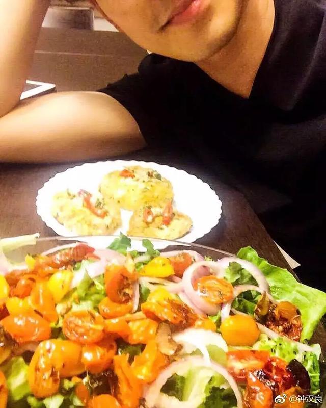 钟汉良晒三餐食谱，怪不得又瘦又高，我现在相信他肚腩是被P的！