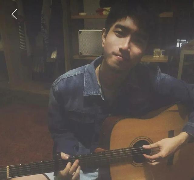 沈以诚,唱出了多少独居青年理想的生活