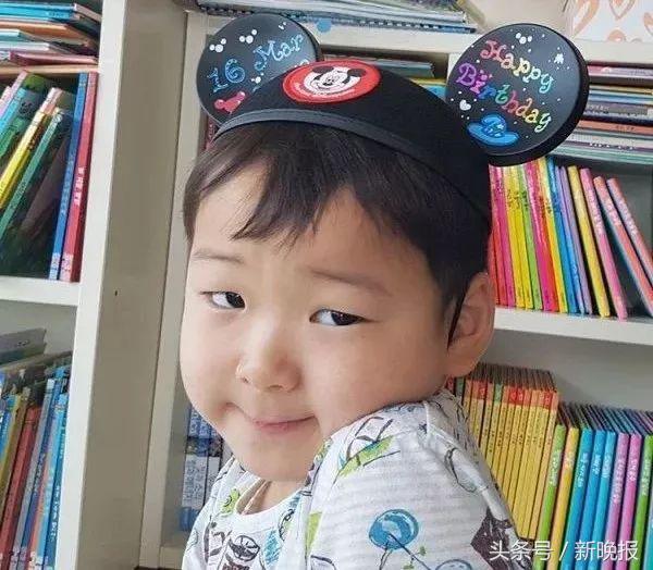 你经常用的表情包弟弟已经长大了!日子过得好快啊