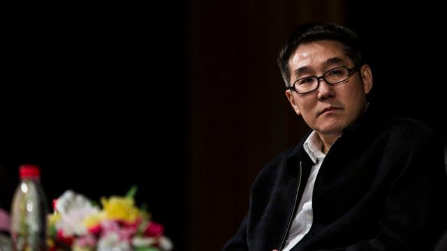 从《永不瞑目》到《五星大饭店》,辉煌后的海岩为何再也没有作品