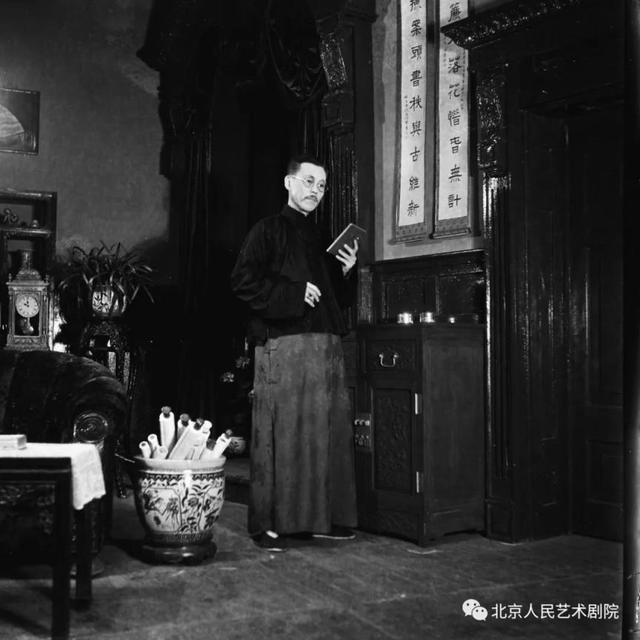 纪念郑榕｜导演顾威忆郑老：不怒自威 ，浩然之气