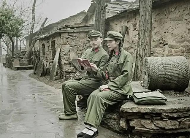 七旬知青重返丽江,重逢初恋惊见儿孙满堂,愧疚道出“对不起”