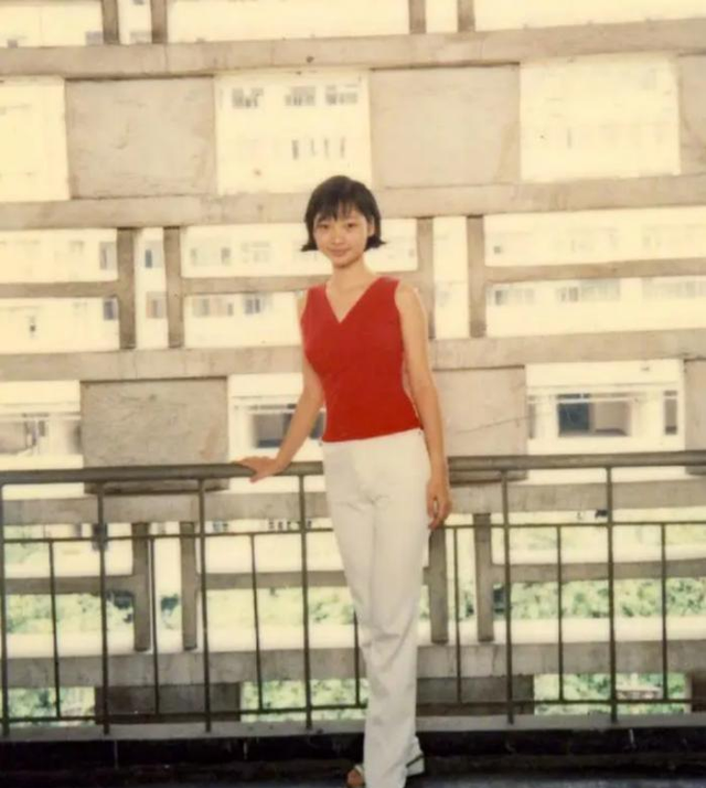 柳岩：得罪过陈凯歌、父亲母亲自己都患癌，44岁穿上衣服无人敢娶