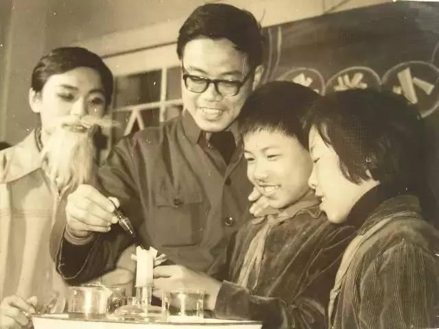 加油!向未来丨叶永烈和《十万个为什么》的故事
