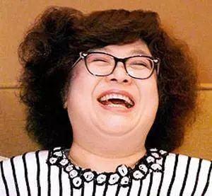 郑少秋生性风流，三段婚姻，三任老婆中最亏欠的是她？