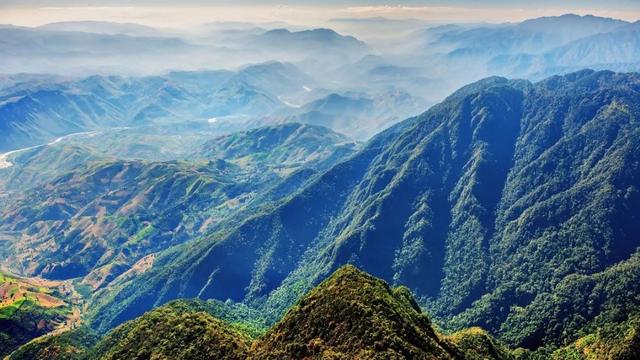 当云上美景遇上红茶和咖啡……彩云之巅云南保山这些美景你见过吗?